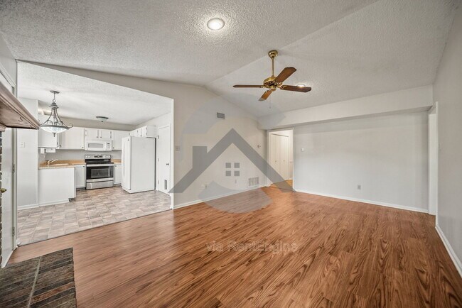 Foto del edificio - 9 Point W Cir