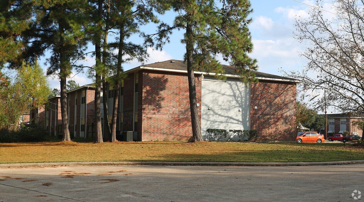 Porter Plaza Apartments Porter, TX