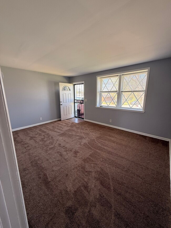 Foto del edificio - 3306 Stockdale Ln