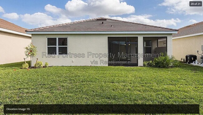 Foto del edificio - 15240 Floresta Ln