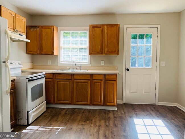 Building Photo - 139 Jack Russell Rd