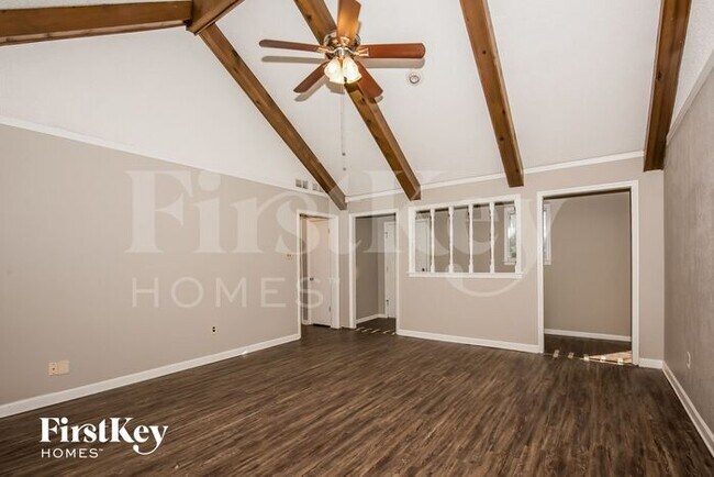 Foto del edificio - 6160 Blue Willow Rd