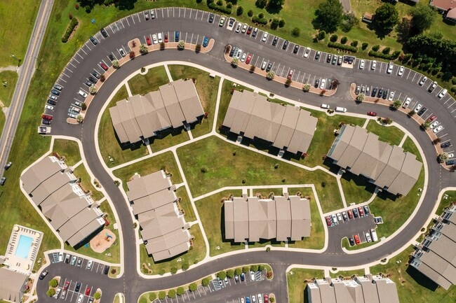 Building Photo - 23033 Meadow Wood Ct