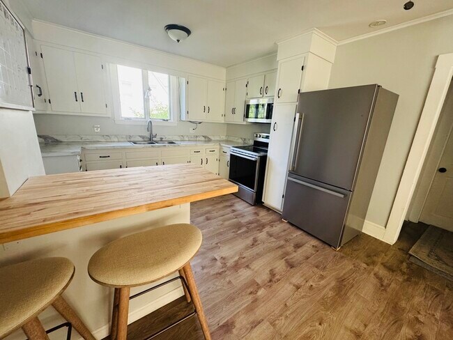 Foto del edificio - 37 Tewksbury St