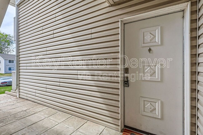 Foto del edificio - 14191 E Jewell Ave