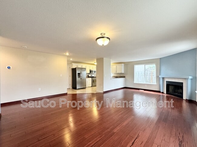 Foto del edificio - 951 SW 208th Pl