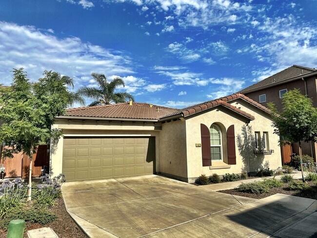 Foto del edificio - 1426 N Siena St