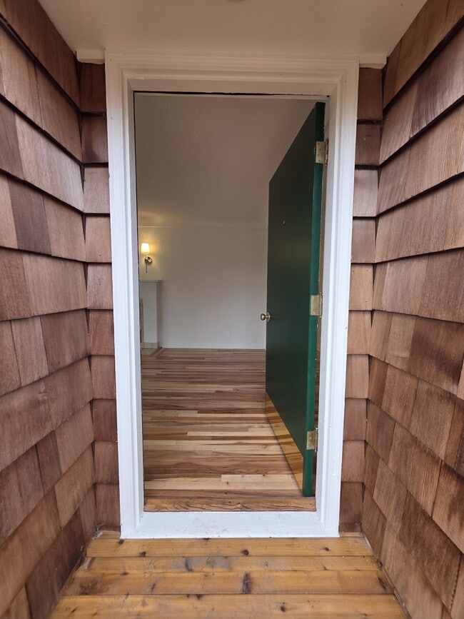 Building Photo - 963 Parkway Dr NW