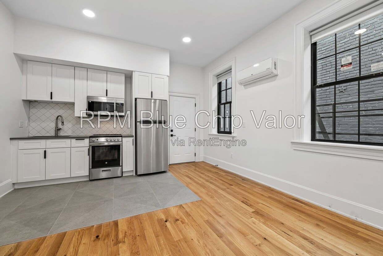 Photo - 1121 Dayton Street