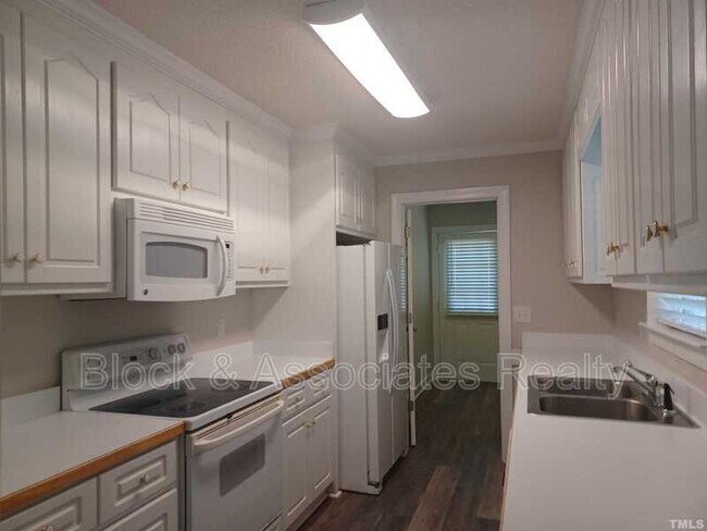 Foto del edificio - 528 Hunter Way