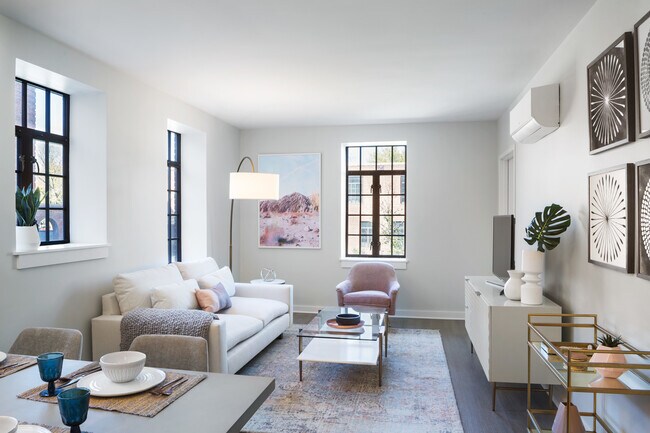 Foto del edificio - 2814 N Leavitt St