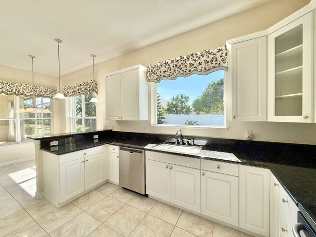 Building Photo - 6018 NW Winfield Dr