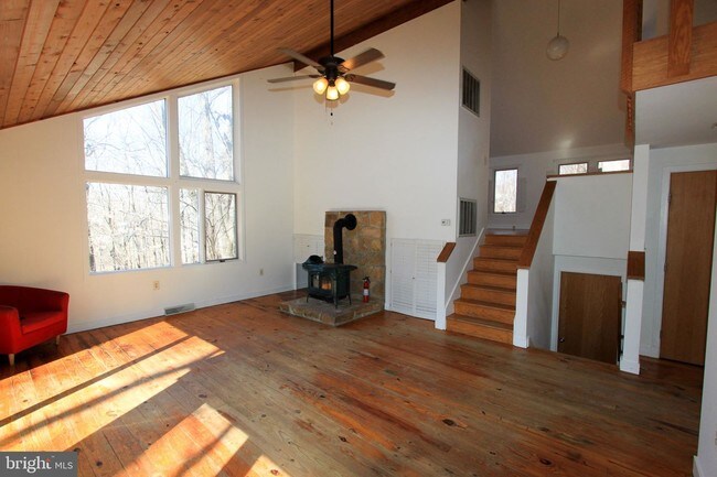 Building Photo - 183 John Brown Farm Rd