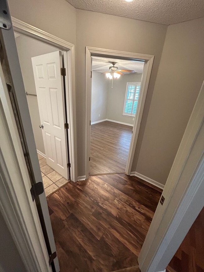 Building Photo - Coming Soon in Landmark Pointe!
