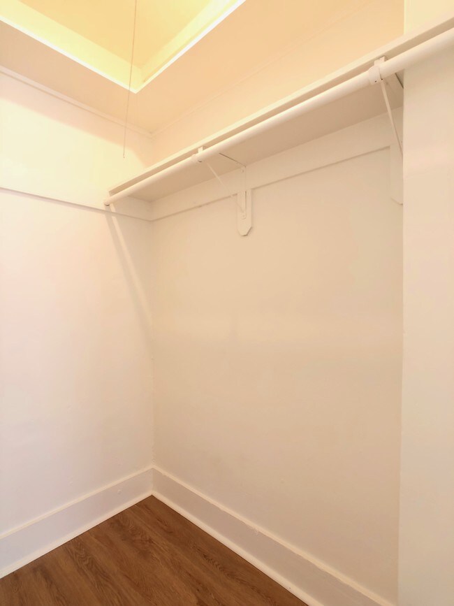 Building Photo - 238 Leavenworth St