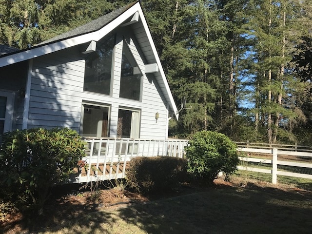 Adorable A-frame leads to stylish vaulted ceiling living room - 21020 SE 358th St
