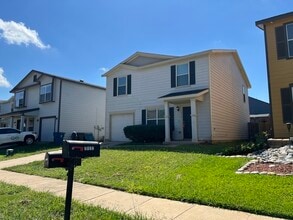 Building Photo - 1836 Vineridge Ln
