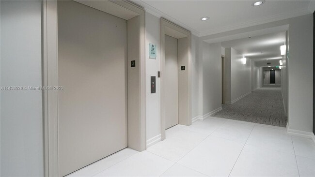 Foto del edificio - 2665 SW 37th Ave