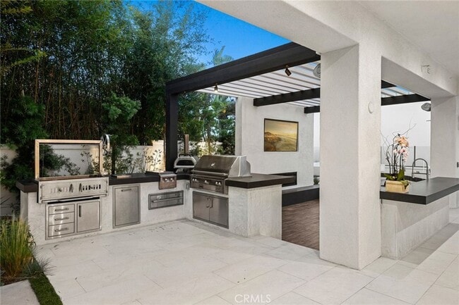 Building Photo - 9 Coastal Canyon Dr