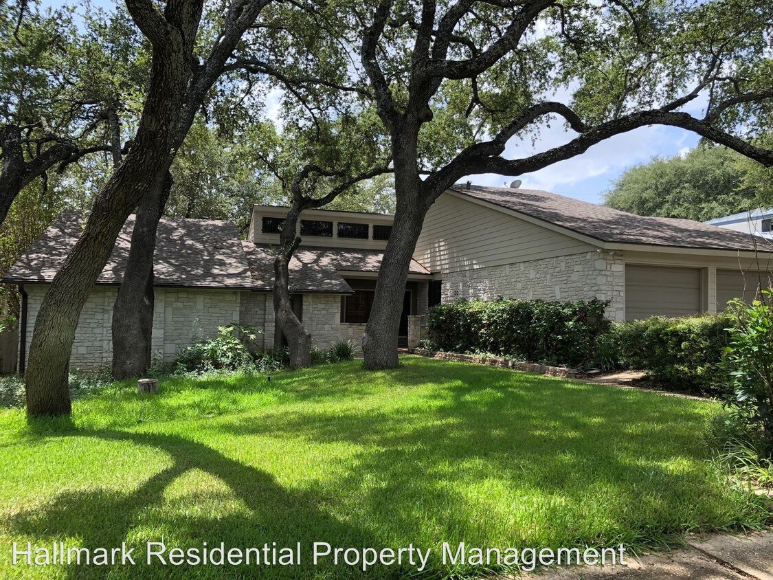 4 br, 2.5 bath House 9210 Bingham Dr. House Rental in San Antonio