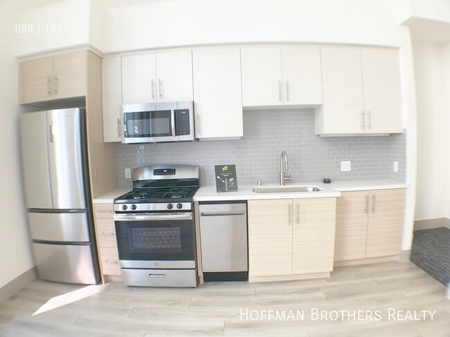 Building Photo - 1037 S Hobart Blvd
