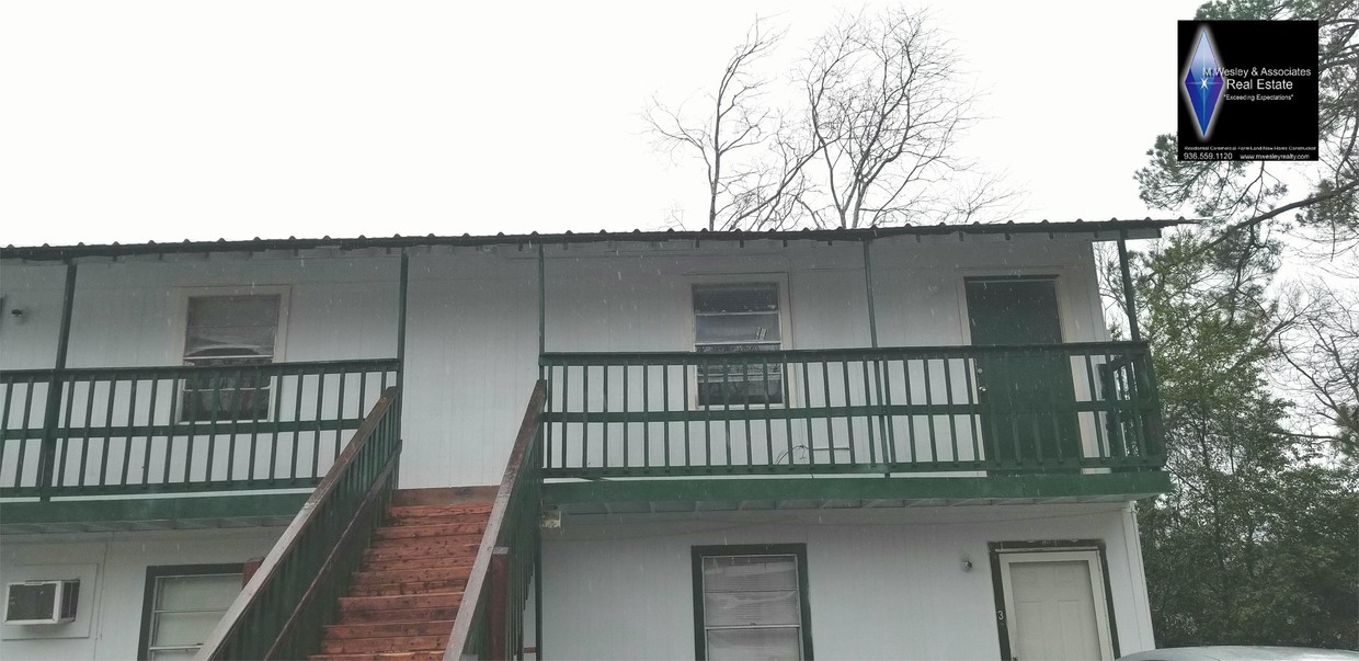Primary Photo - 2319 Banita St