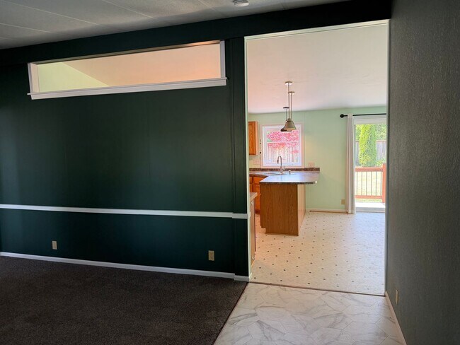 Foto del edificio - 3-bedroom 2 bath house in Springfield!