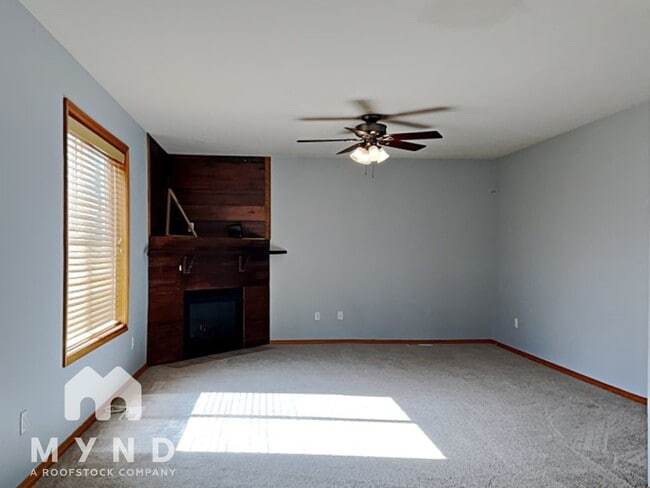 Building Photo - 16303 NE 43rd Way