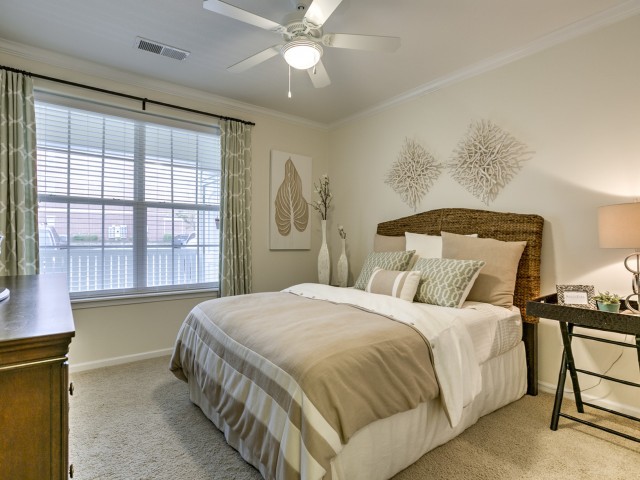 Foto del edificio - Kelly Park Apartments