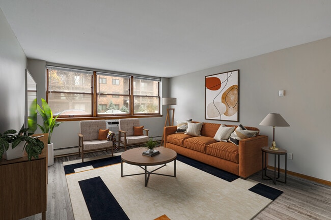 Building Photo - Bryant Manor