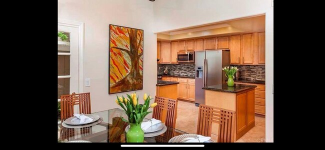 Building Photo - 25 Rainbow Fls