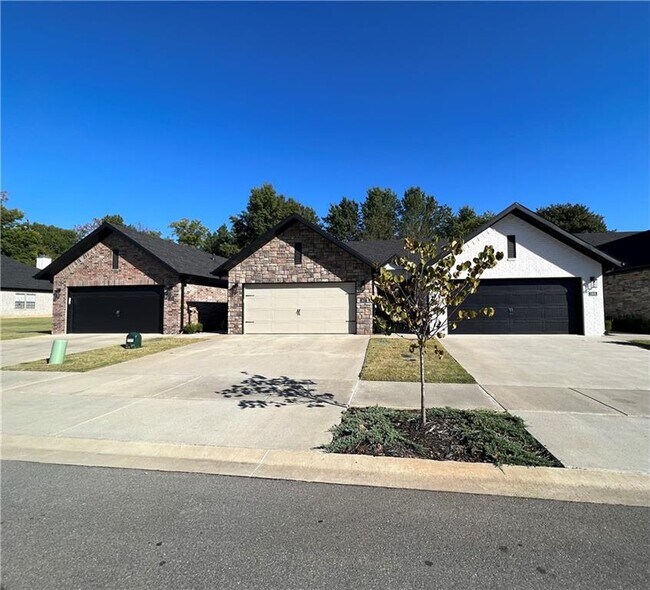 Foto del edificio - 1615 S 17th Pl