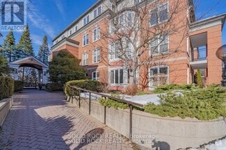 Building Photo - 11-111 Durham Private