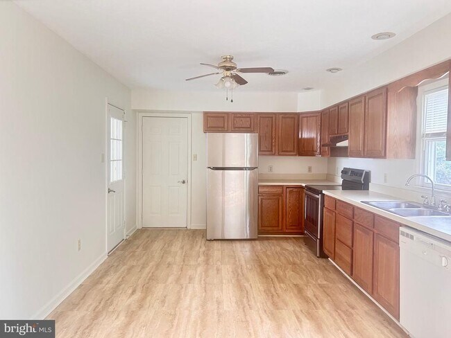 Foto del edificio - 200 Canyon Rd