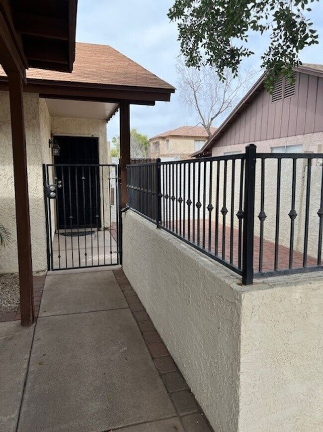 Foto del edificio - Palmdale