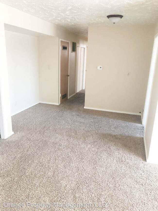 Foto del edificio - 303-321 W Highland Dr