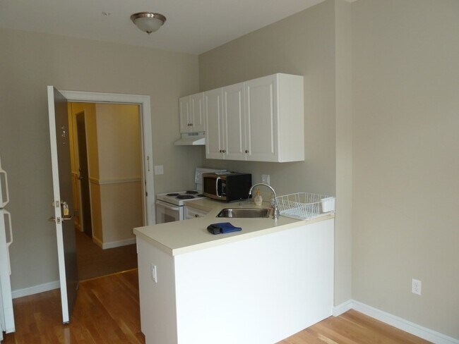 Foto del edificio - 483 Beacon St