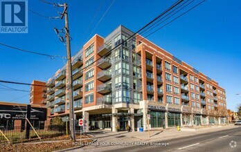 Building Photo - 7608-7608 Yonge St
