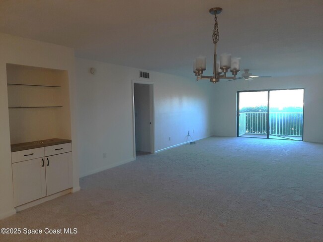 Building Photo - 2160 N Hwy A1A