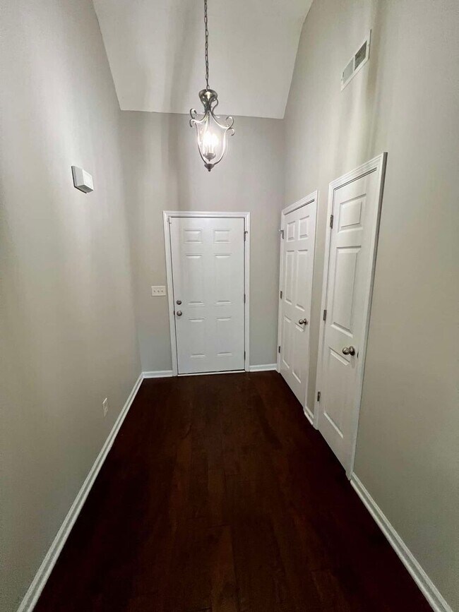 Building Photo - 3 Bed 2 Bath + Bonus in Christiana