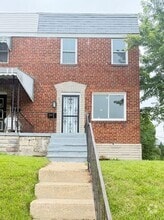 Building Photo - 627 48th St