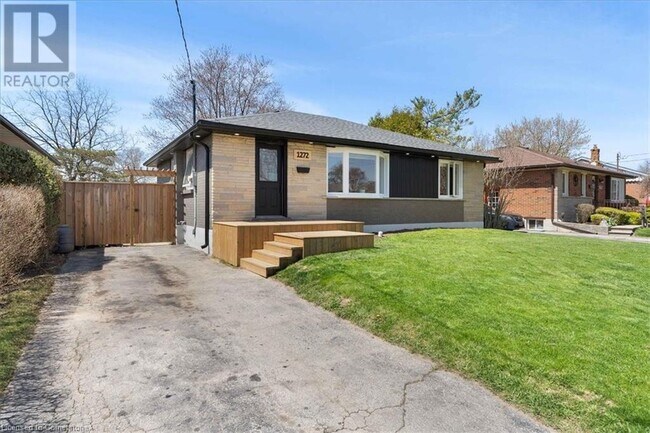 Photo du bâtiment - 1272 Dequincy Crescent