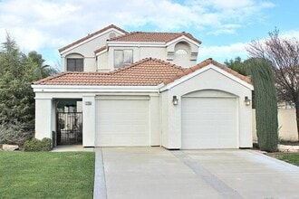 Building Photo - 2795 Cherry Hills Dr