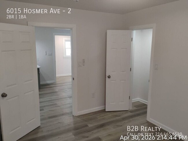 Foto del edificio - 6015 Hosmer Ave