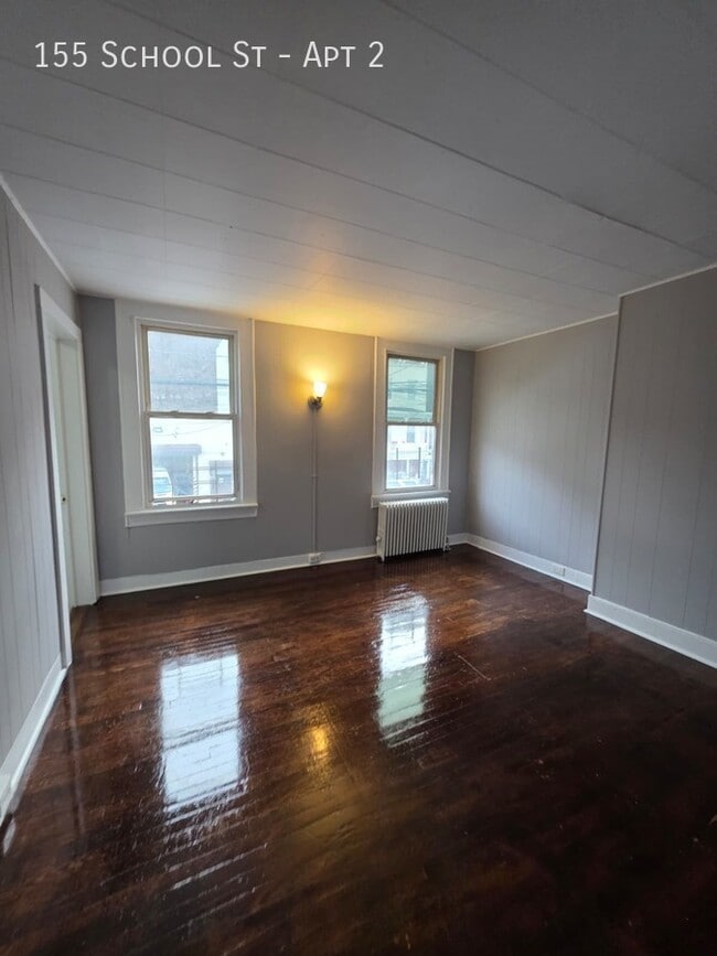 Photo - 155 School St Apartment
