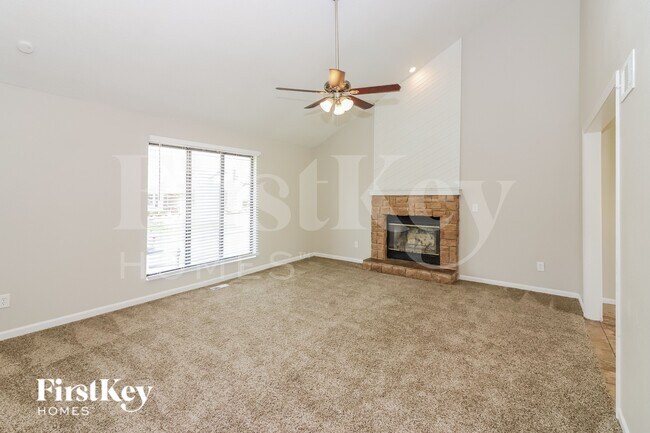 Foto del edificio - 14411 Craig Ave