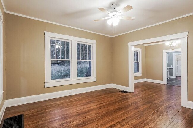 Building Photo - 3012 Anniston Ave