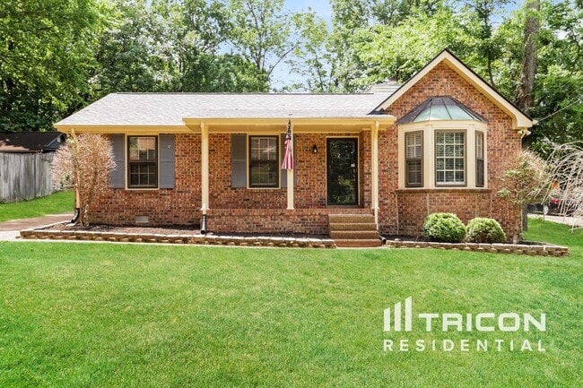 Building Photo - 3009 Blackwood Dr