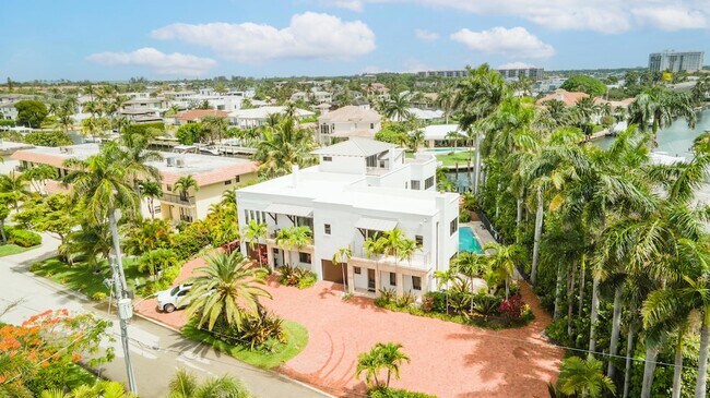 Foto del edificio - 1121 Bel Air Dr