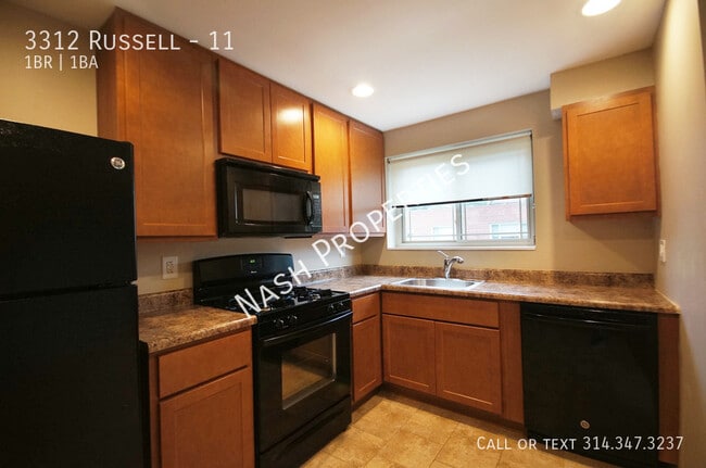 Building Photo - 3312 Russell-11